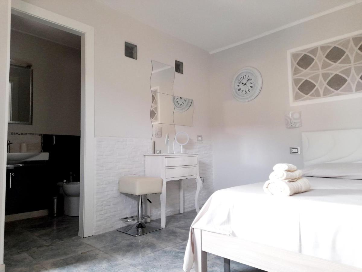 Parco Esmeralda - Family Residence E Breakfast มารีนาดีกาเมโรตา ภายนอก รูปภาพ